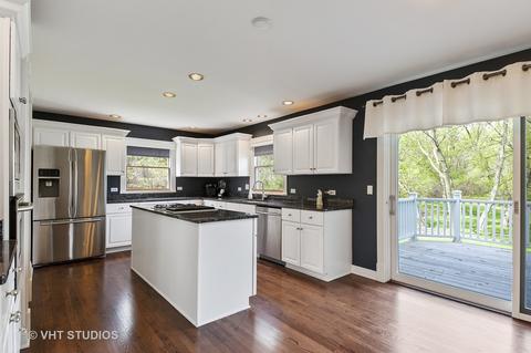 913 Silver Glen Rd, Mchenry, IL 60050 photo 4
