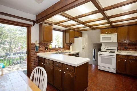 1920 E Camp Mcdonald Rd, Mount Prospect, IL 60056 photo 4
