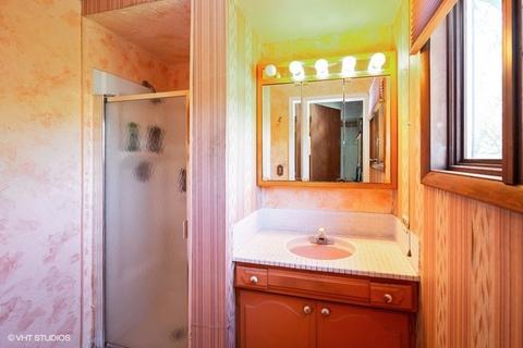 1920 E Camp Mcdonald Rd, Mount Prospect, IL 60056 photo 9