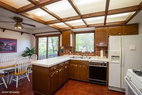 1920 E Camp Mcdonald Rd, Mount Prospect, IL 60056 photo 5