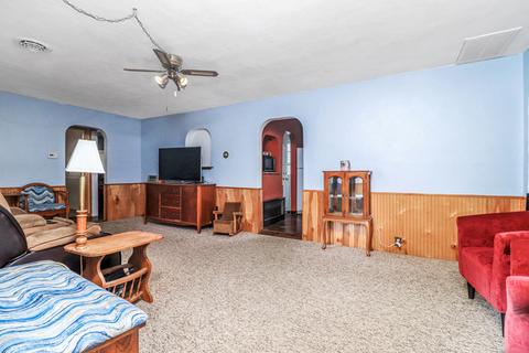 295 E 5th St, El Paso, IL 61738 photo 5