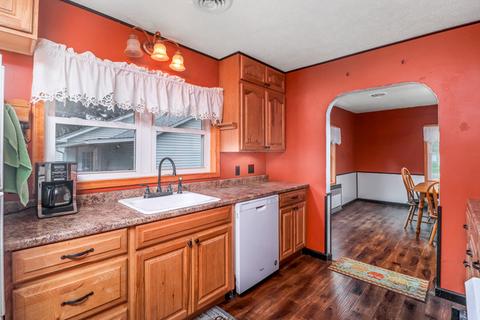 295 E 5th St, El Paso, IL 61738 photo 22