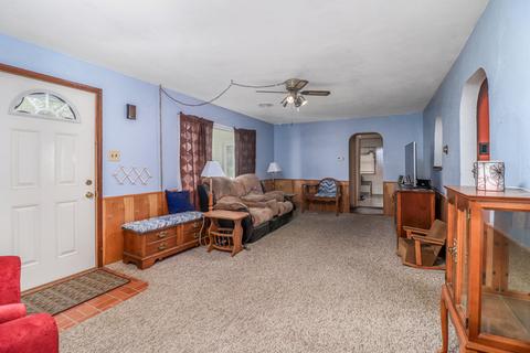 295 E 5th St, El Paso, IL 61738 photo 3