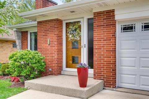 378 Cornell Ave, Des Plaines, IL 60016 photo 3