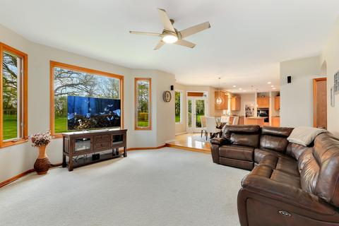 635 Hamilton Ct, Bartlett, IL 60103 photo 11
