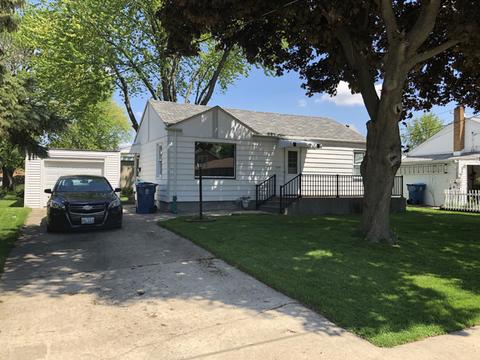 2009 9th St, Peru, IL 61354 photo 1