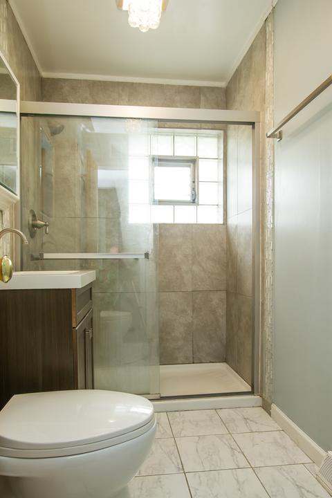 5808 Superior St, Berkeley, IL 60163 photo 9