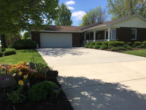 319 Wilmac St, Dwight, IL 60420 photo 2