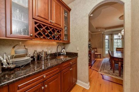 30 W381 Honeysuckle Ln, Wayne, IL 60184 photo 7