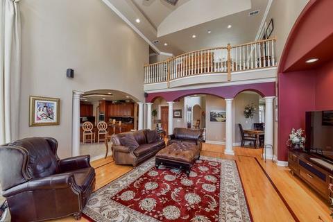 30 W381 Honeysuckle Ln, Wayne, IL 60184 photo 8