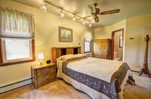 2102 N Riverside Dr, Mchenry, IL 60050 photo 21