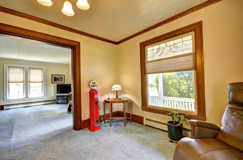 2102 N Riverside Dr, Mchenry, IL 60050 photo 13