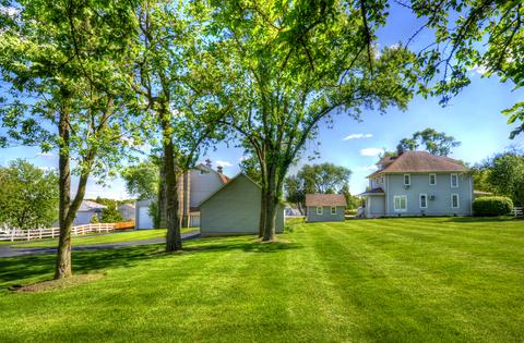 2102 N Riverside Dr, Mchenry, IL 60050 photo 9