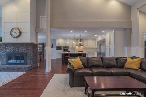 2003 Gladstone Dr, Wheaton, IL 60189 photo 5