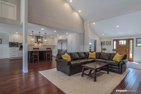 2003 Gladstone Dr, Wheaton, IL 60189 photo 4