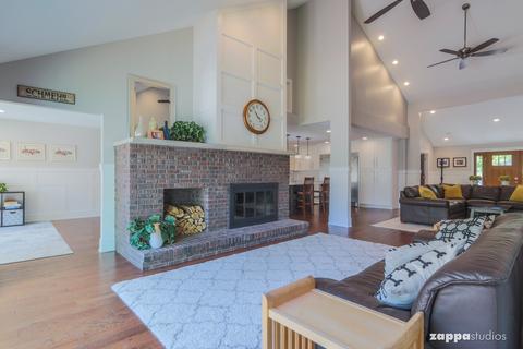 2003 Gladstone Dr, Wheaton, IL 60189 photo 17