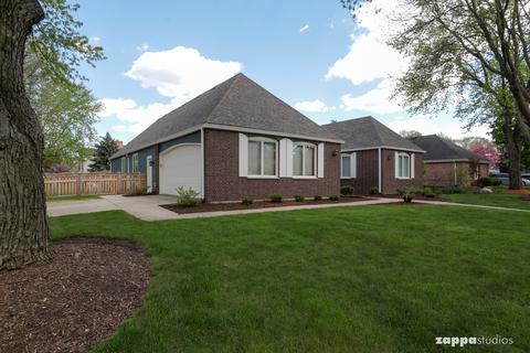 2003 Gladstone Dr, Wheaton, IL 60189 photo 1