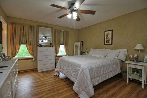 1043 Longford Rd, Bartlett, IL 60103 photo 18