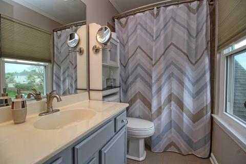 1043 Longford Rd, Bartlett, IL 60103 photo 21