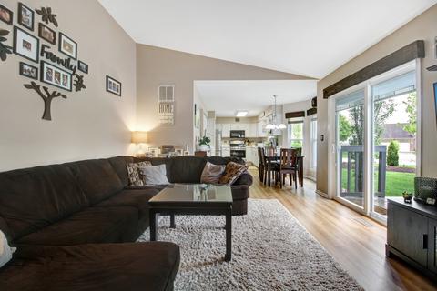 1043 Longford Rd, Bartlett, IL 60103 photo 6