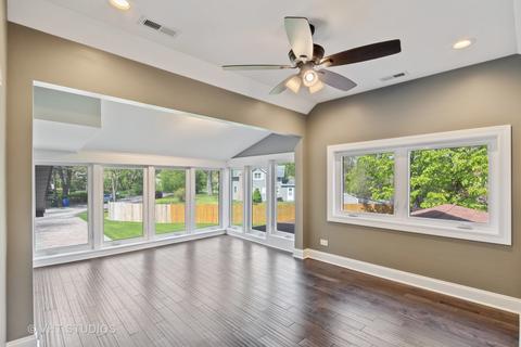 403 Woods Rd, Des Plaines, IL 60016 photo 21