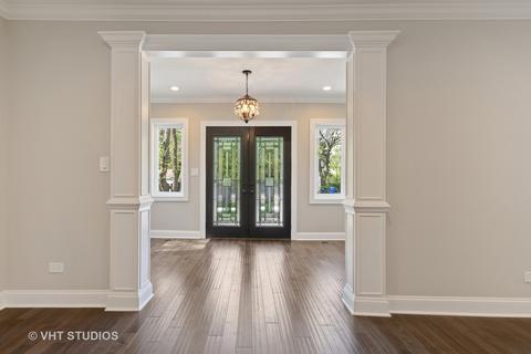 403 Woods Rd, Des Plaines, IL 60016 photo 4