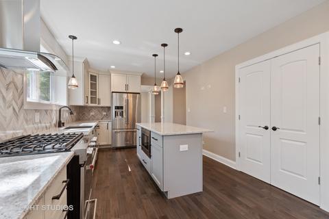 403 Woods Rd, Des Plaines, IL 60016 photo 13
