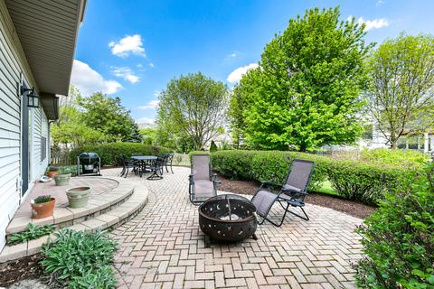 12955 Cathy Ln, Plainfield, IL 60585 photo 2