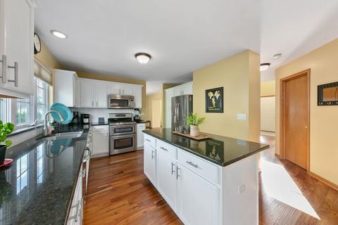 12955 Cathy Ln, Plainfield, IL 60585 photo 4