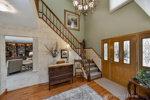 2364 Richmond Dr, Wheaton, IL 60189 photo 3