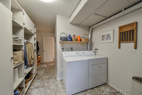 2364 Richmond Dr, Wheaton, IL 60189 photo 22