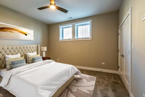 345 E 43rd St, Chicago, IL 60653 photo 9