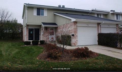 1005 Heathrow Ct, Wheaton, IL 60189 photo 1