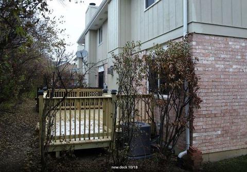 1005 Heathrow Ct, Wheaton, IL 60189 photo 2