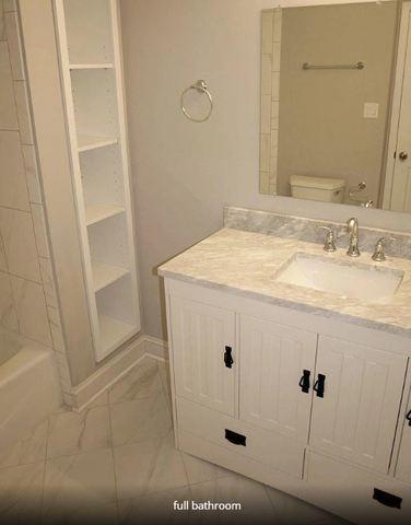 1005 Heathrow Ct, Wheaton, IL 60189 photo 9