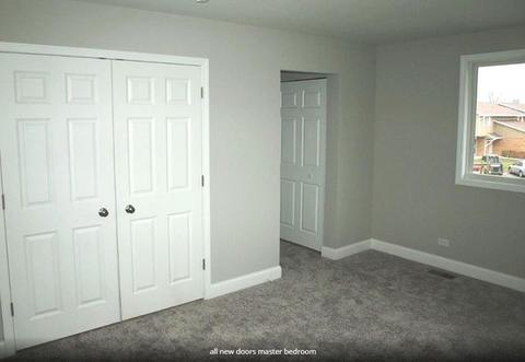 1005 Heathrow Ct, Wheaton, IL 60189 photo 11
