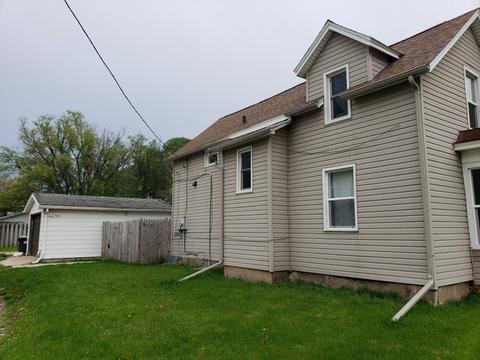 810 E 2nd St, Sterling, IL 61081 photo 2