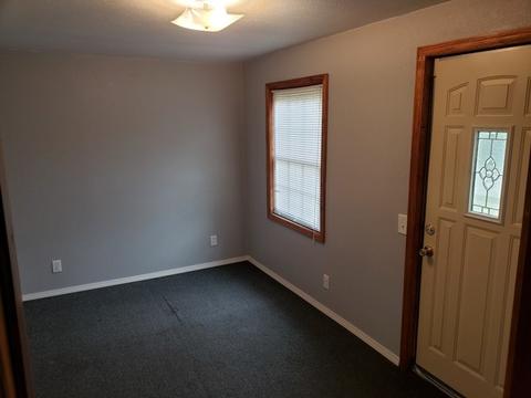 810 E 2nd St, Sterling, IL 61081 photo 3