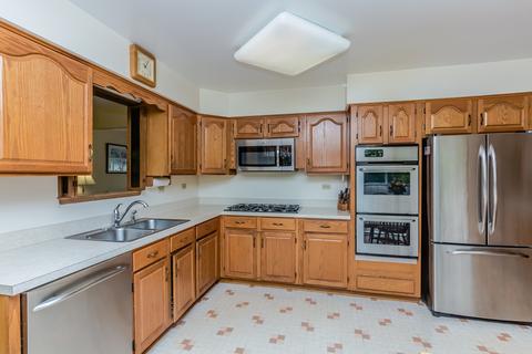 3627 Maple Leaf Dr, Glenview, IL 60026 photo 12