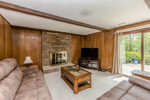 3627 Maple Leaf Dr, Glenview, IL 60026 photo 14