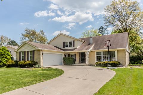 3627 Maple Leaf Dr, Glenview, IL 60026 photo 2