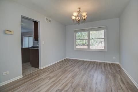 1816 Olde Mill Rd, Plainfield, IL 60586 photo 4