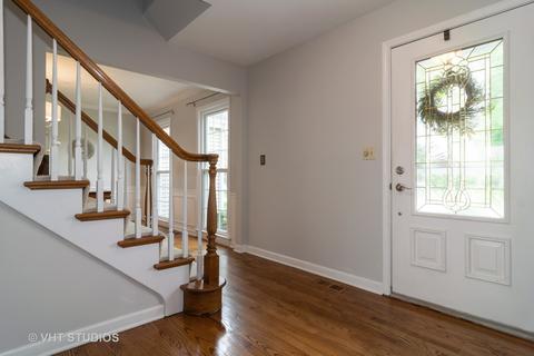 1128 Dorset Dr, Wheaton, IL 60189 photo 3