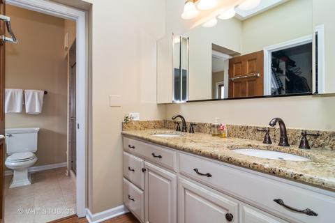 1128 Dorset Dr, Wheaton, IL 60189 photo 12