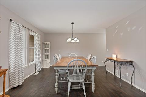 640 Walnut Ave, Maple Park, IL 60151 photo 4