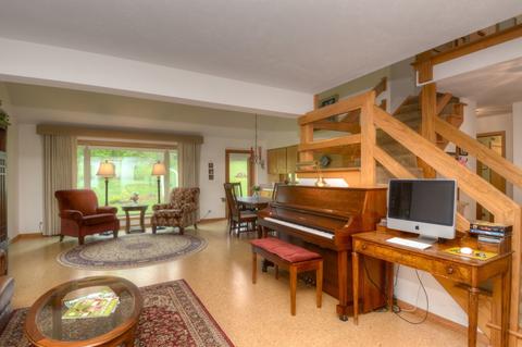 37 W271 Weld Rd, Elgin, IL 60124 photo 4