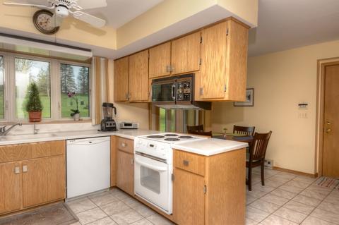 37 W271 Weld Rd, Elgin, IL 60124 photo 8