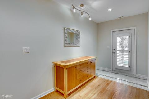 240 E 14th St, Chicago, IL 60605 photo 29