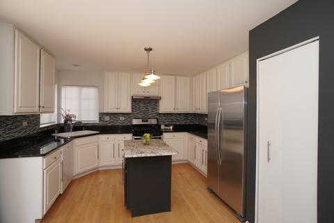 1910 Avalon Dr, Wheeling, IL 60090 photo 5