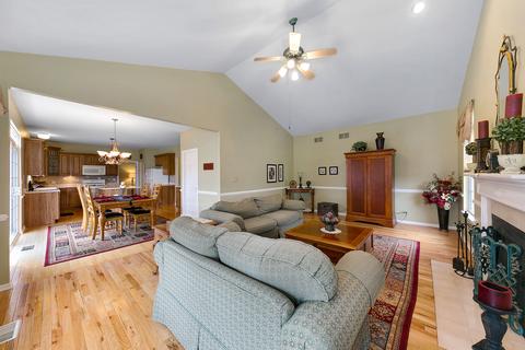 2650 Noggle Ct, Aurora, IL 60503 photo 17